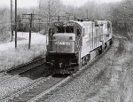 CR 6624 leads OIPI west at the Lehigh Line's MP 64